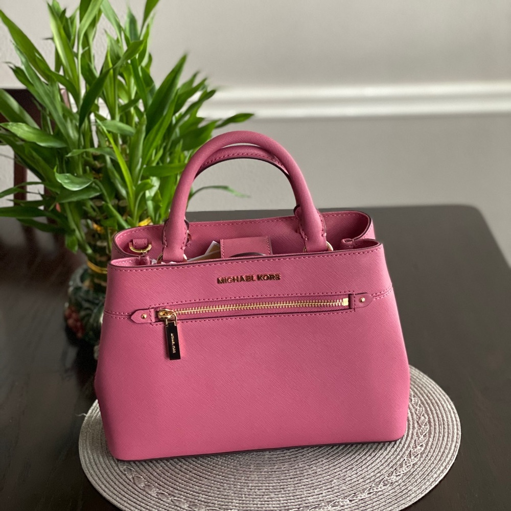 Michael kors hailee